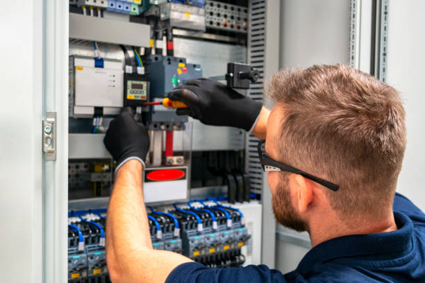 Best Emergency Electrical Repair  in Defuniak Springs, FL